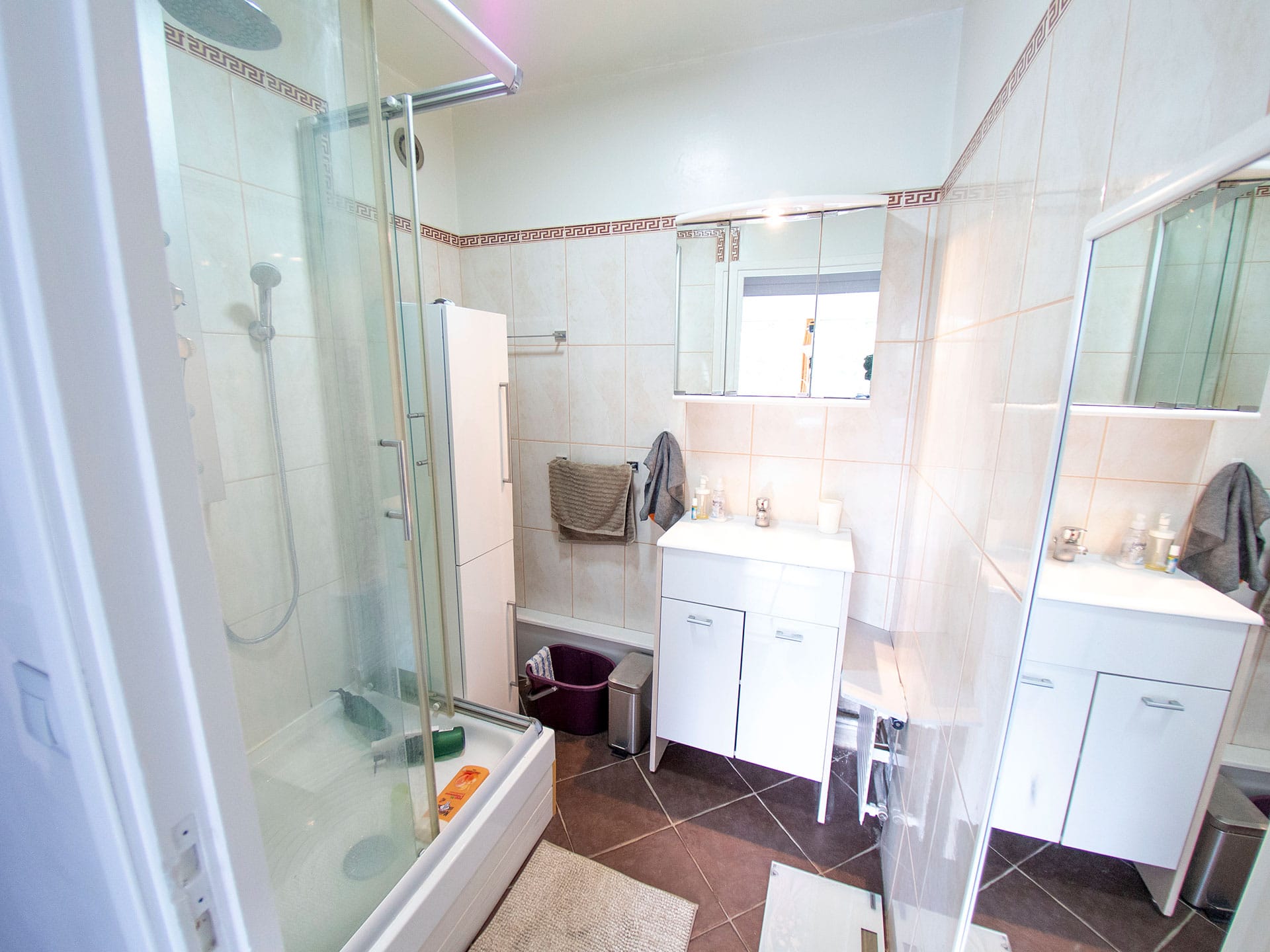 Bathroom 00